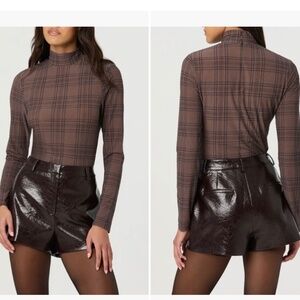 Astr the Label Lida Top in Brown Plaid